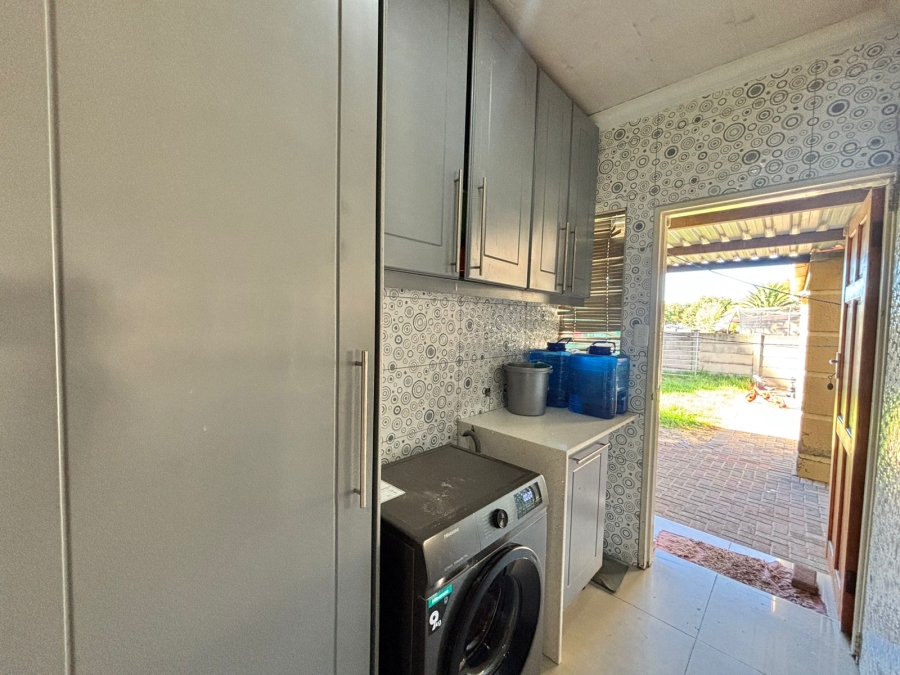 5 Bedroom Property for Sale in Sasolburg Ext 11 Free State